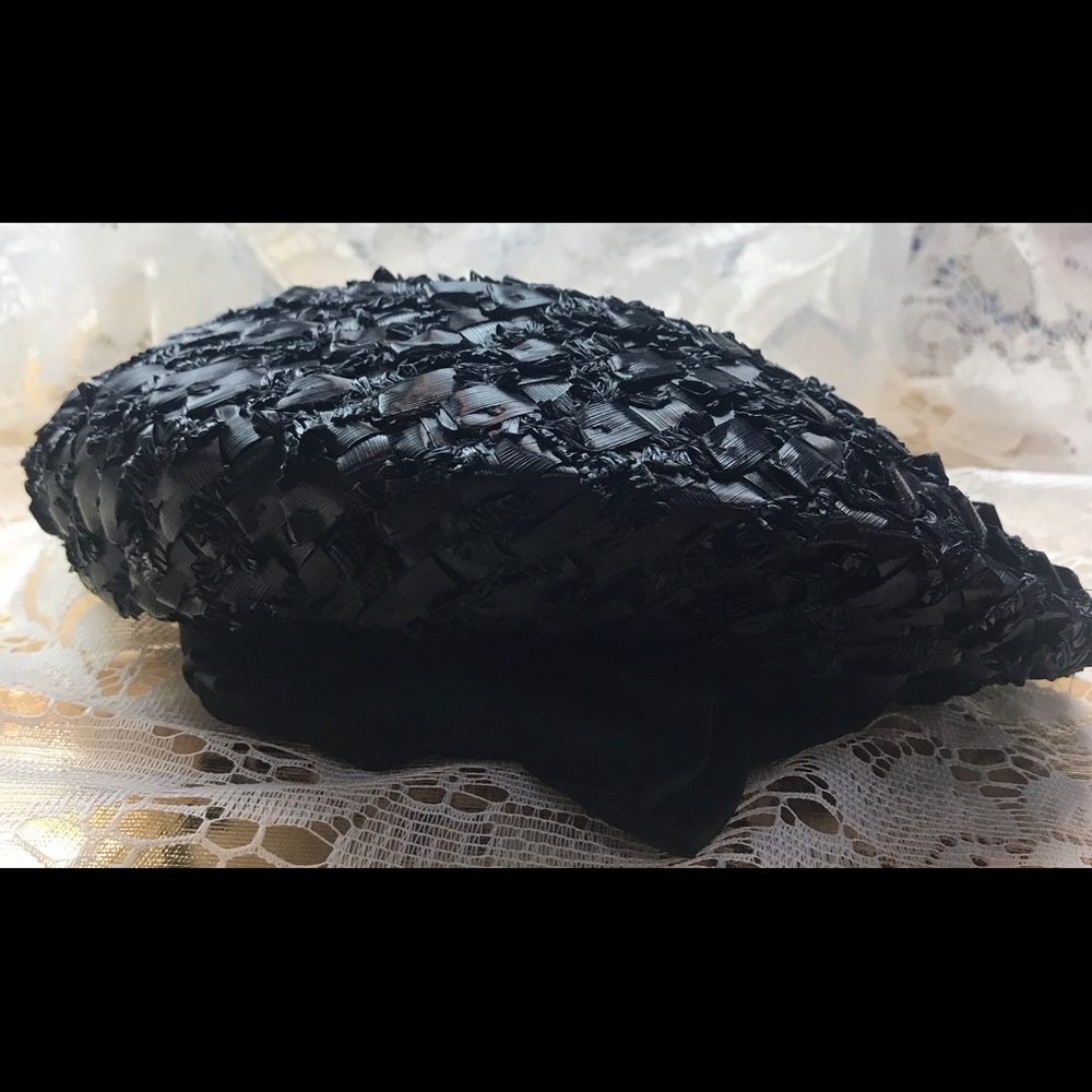 Vintage Raleigh hat beret style black OS